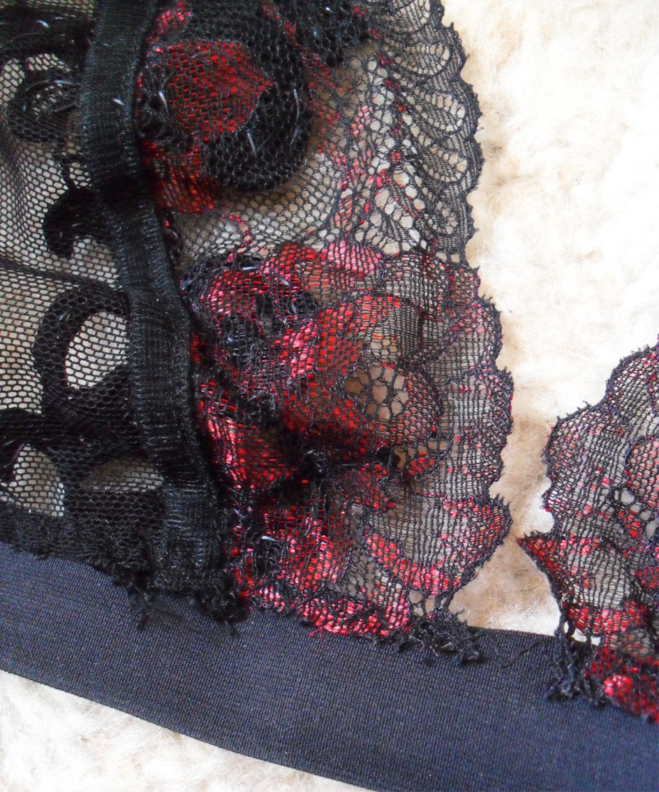 Lingerie Review: Pagan Poetry Midnight Spell Bralette & Thong