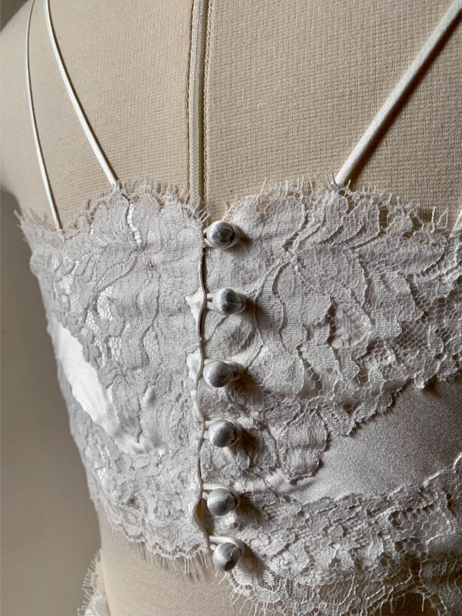 Back of Layneau Amélie bra showing silk-covered buttons