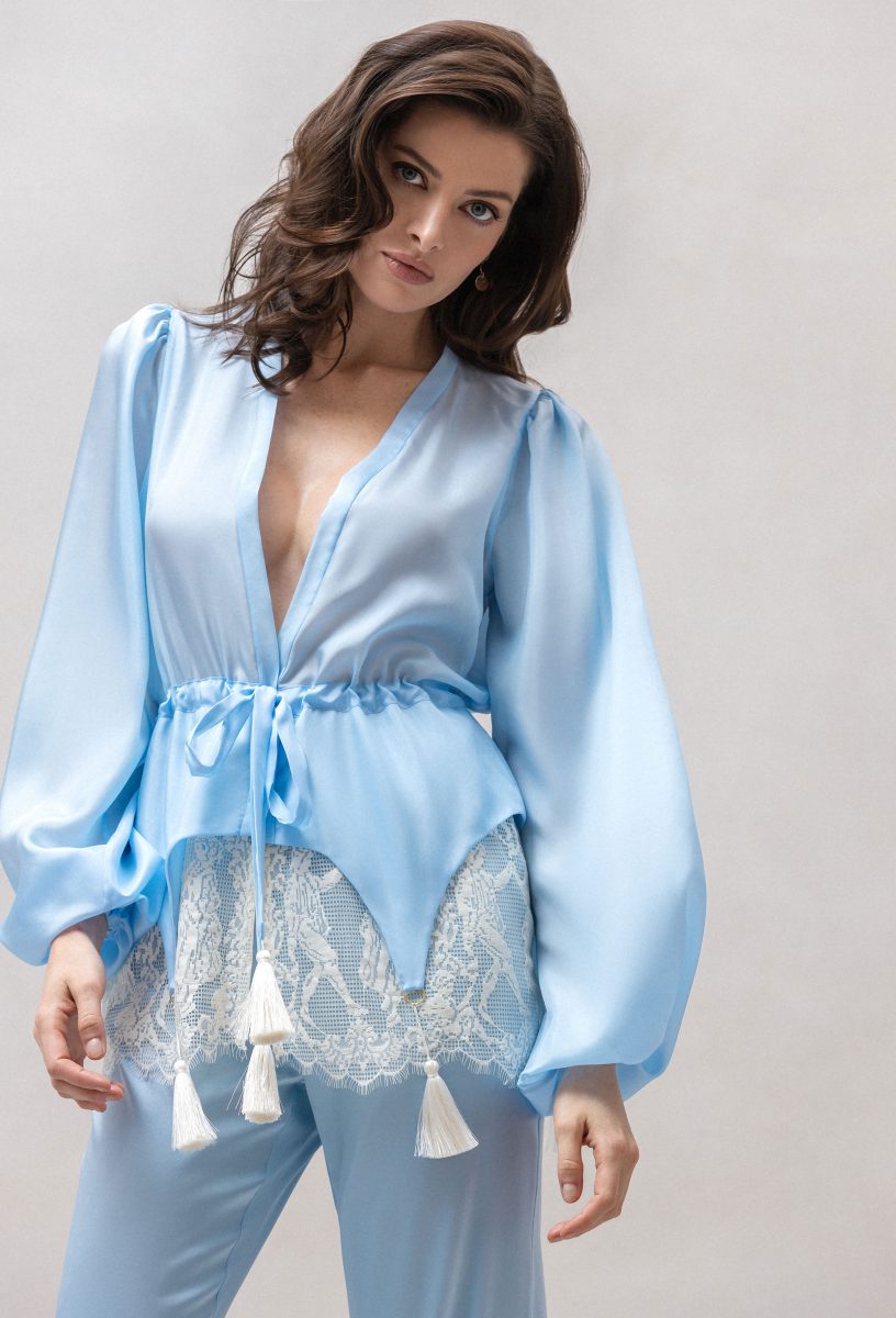 Apilat luxury blue silk pyjama set with lace