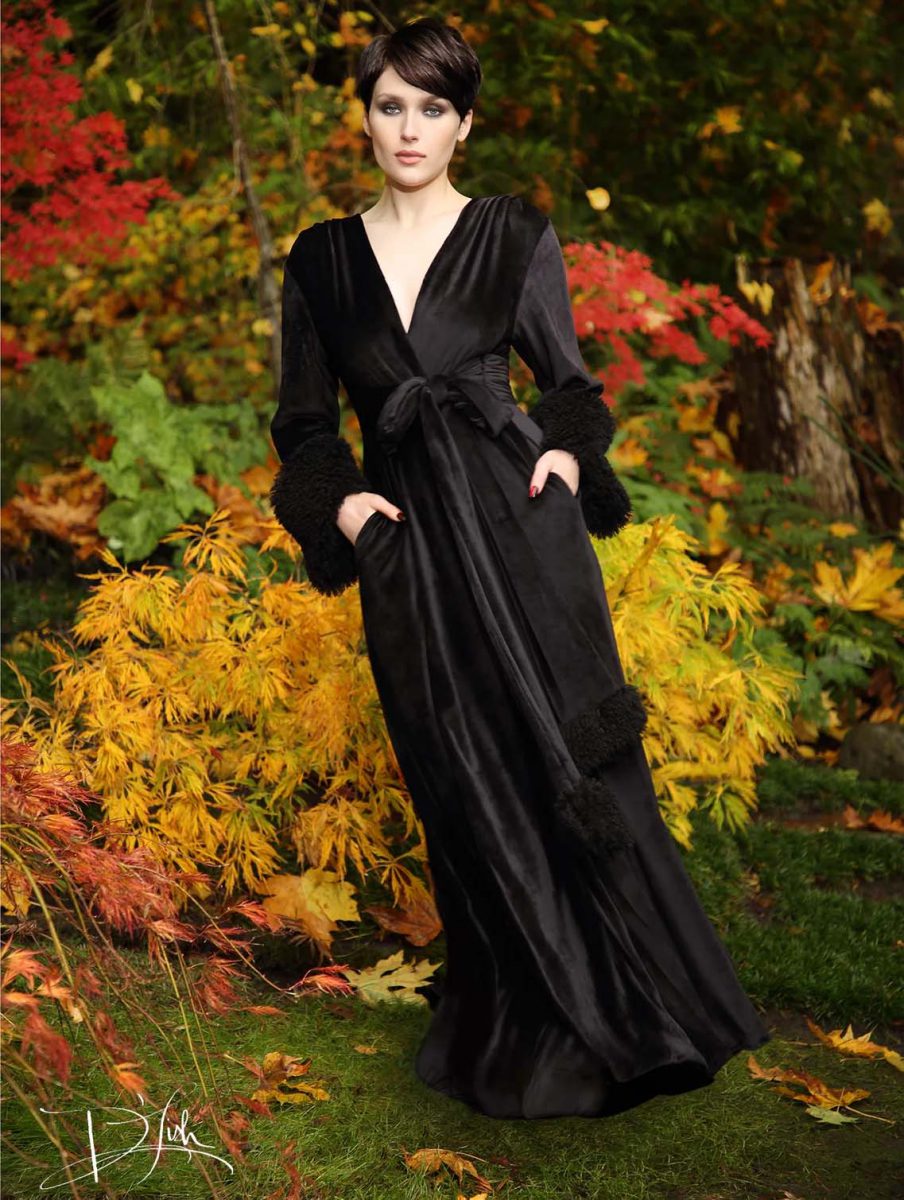 Catherine D'Lish Cuddle Beverly soft black robe