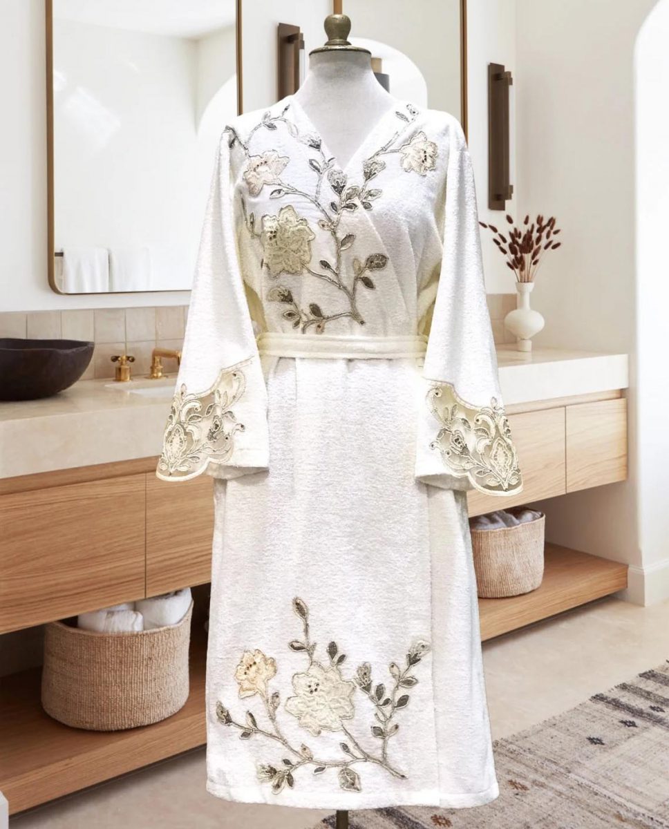 Creative Home Istanbul embroidered bathrobe