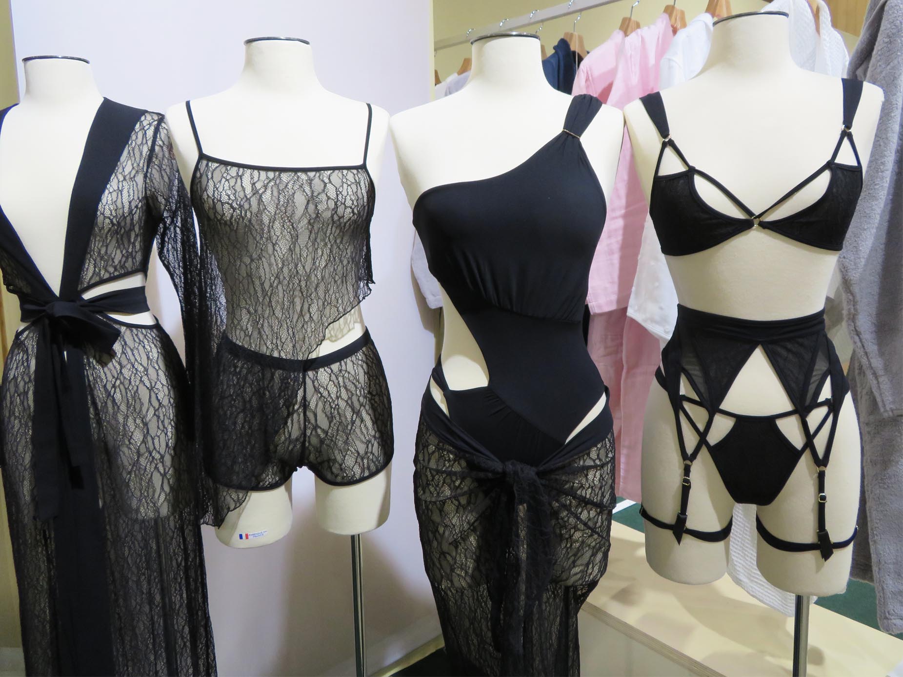 Valnue lingerie and swimwear