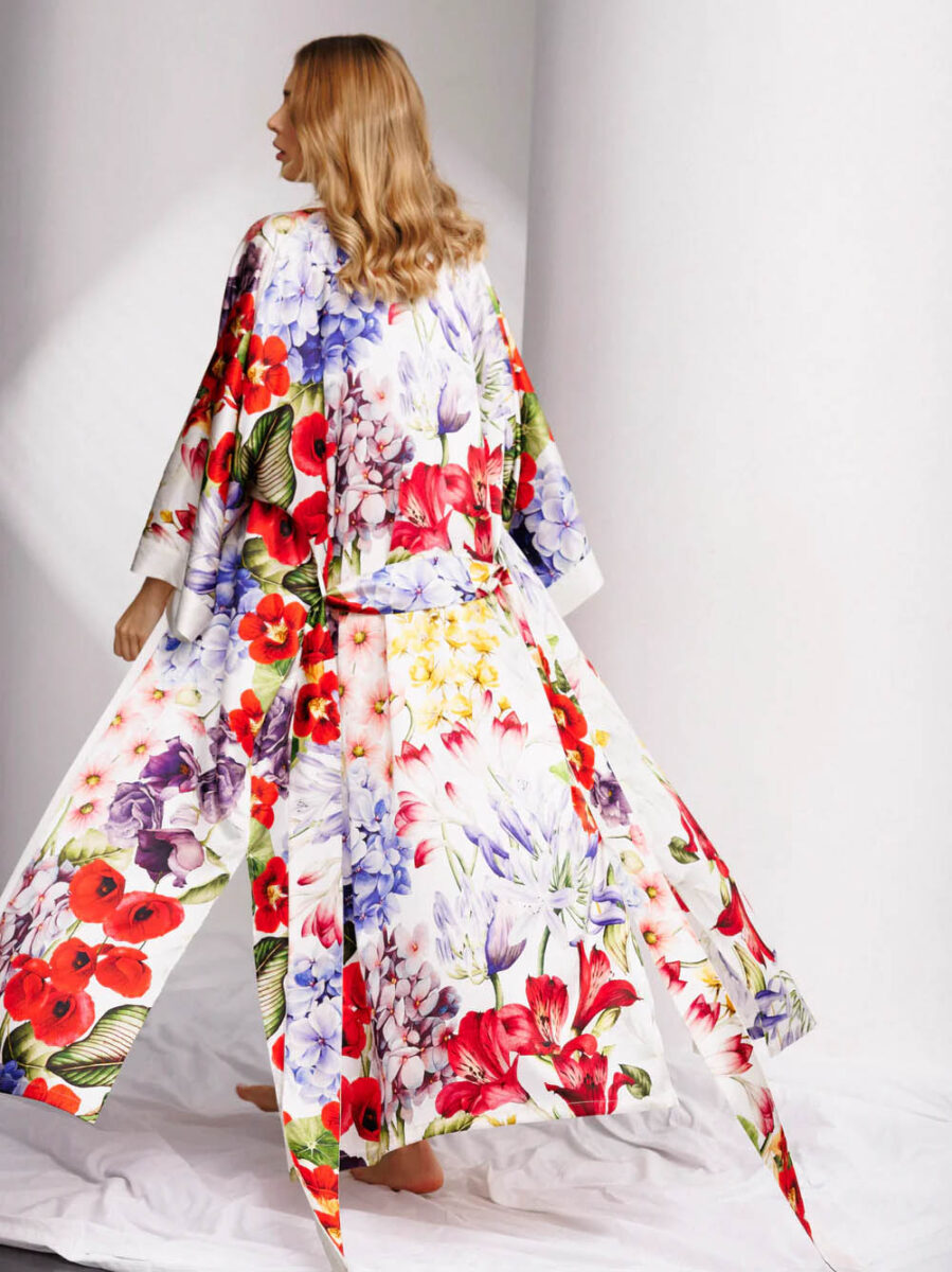Vimissia floral silk robe